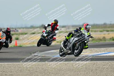 media/Apr-18-2025-TrackDaz (Fri) [[45f5874c44]]/C Group/Session 1 (Turn 7)/